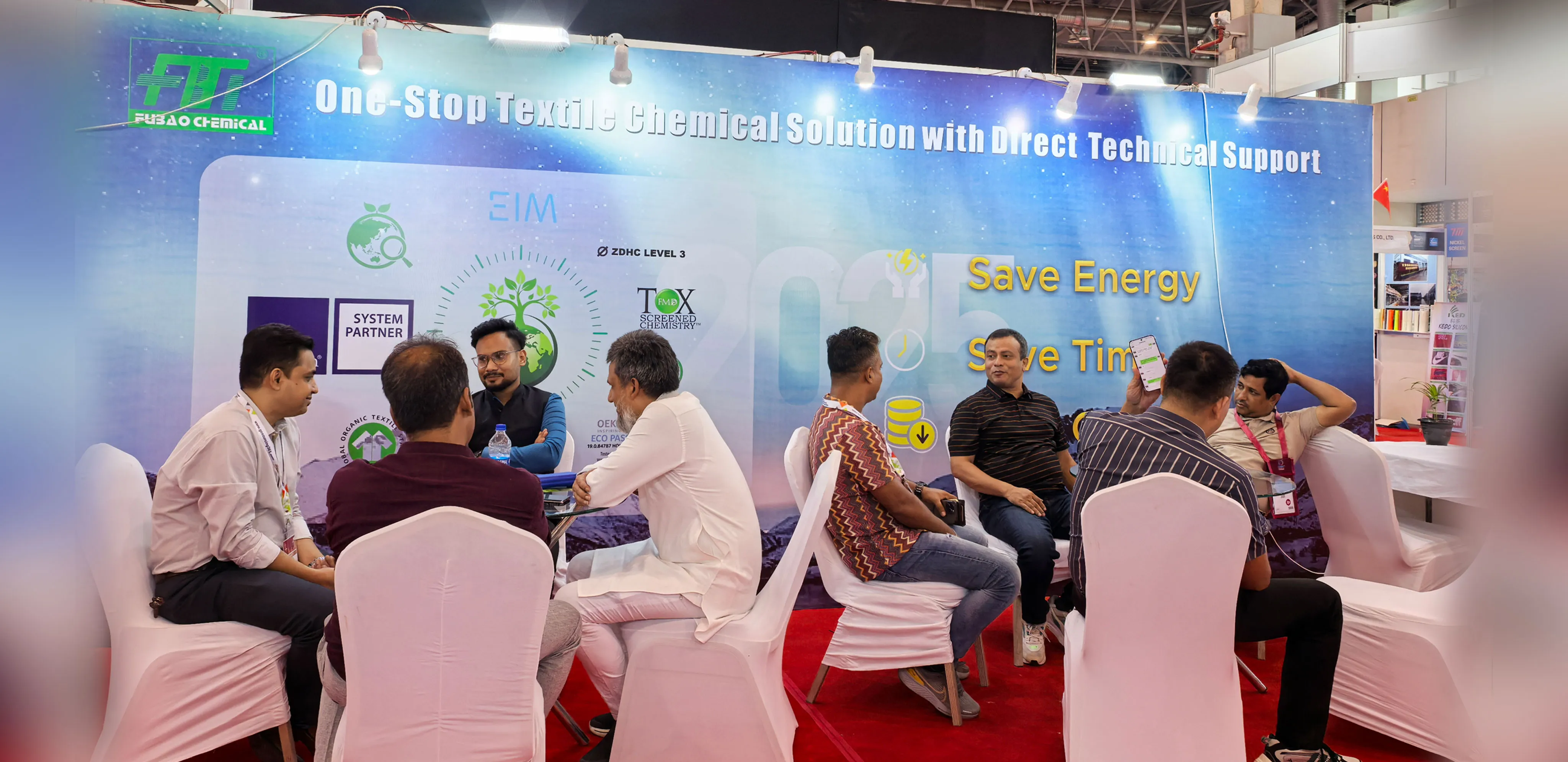 Hua Lian technical team advising ers at Dhaka Apparel Summit